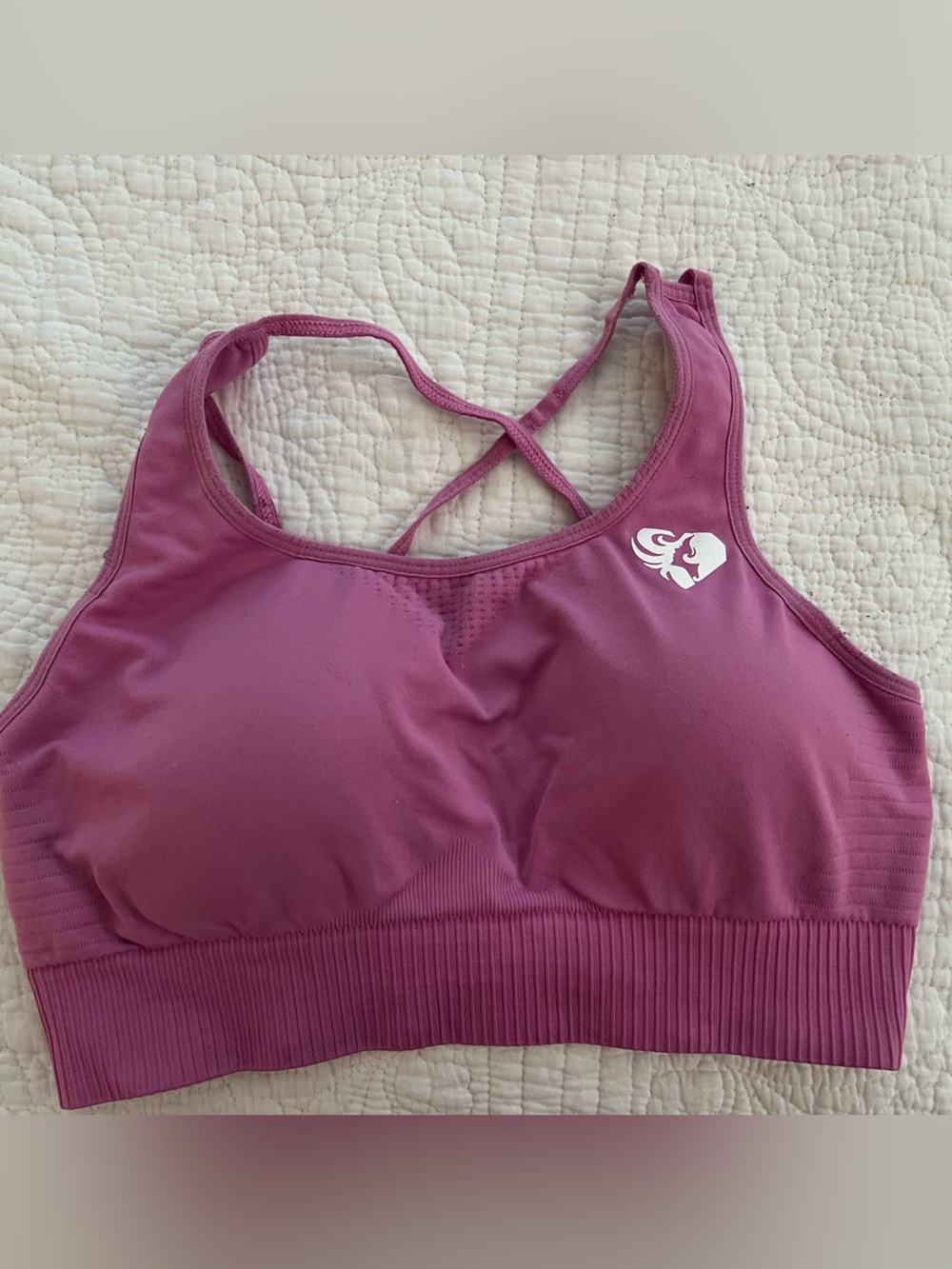 Seamless Crossback Sports Bra in Mauve